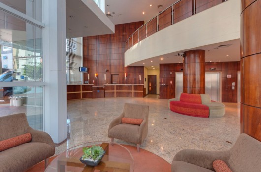 Hotel TRYP Nações Unidas apresenta o programa Own The City exclusivo para finais de semana TRYP Naciones Unidas - Reception Hall