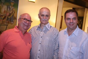 Jornalistas, Eduardo Conill do Correio do Povo de Porto Alegre, Laney Langaro do Diário de Canoas e Eduardo Bins Ely do Jornal do Comércio de Porto Alegre, durante o Congresso dos Colunistas Sociais do Rio  Grande do Sul, em Gramado, Hotel Serrano