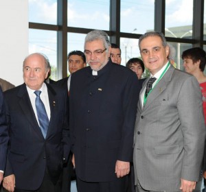 Autoridades internacionais visitam Bourbon Conmebol no Paraguai Presidente da FIFA, Joseph Blatter; Presidente do Paraguai, Fernando Lugo; Vice-presidente da Rede Bourbon Hotéis & Resorts, Alceu Vezozzo Filho