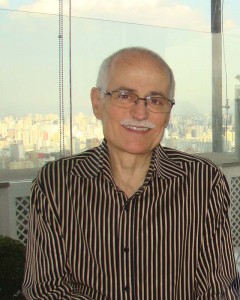 Domingo nas alturas Colunista Laney Lângaro (Diário de Canoas), presidente da Associação Riograndense de Colunistas Sociais