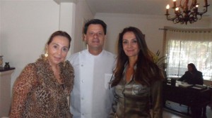 Palestra Adelina Alcântara Machado, médico anfitrião Régis e Cláudia Métne, presidente da OBME/SP