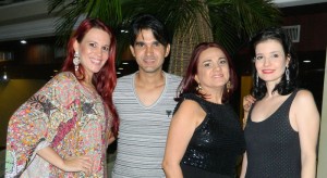 Isabelle Accioly, o promoter Jailthon Silva, Gigi Accioly e Alice Nogueira