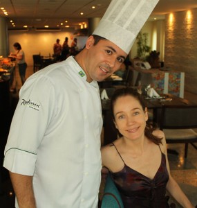 A atriz Camila Morgado com o chef Odair Silva