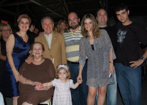 Noite de Autógrafos Álbum de família, Roberto Rufino e sua Magali, filha Adriana, filhos José Ronaldo e Rufino Jr, nora Edilaine e Angela, mais netos Caio e Lara