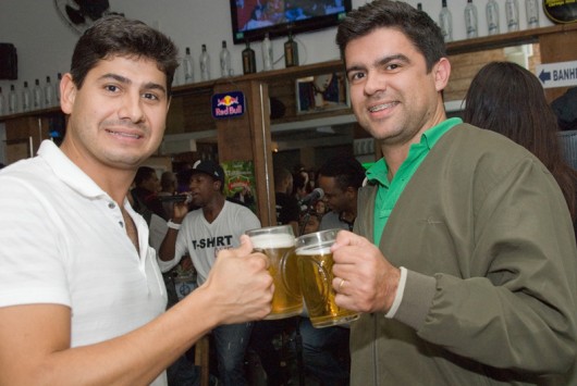 Luiz Bahia e Carlos Edurado de Andrade, sócios do Boteco da Ilha Chopperia e Bar