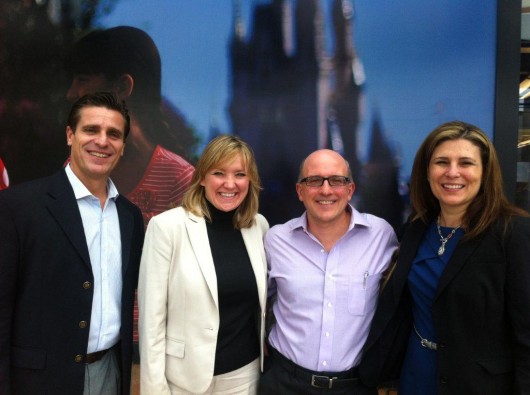 Patrick Yvars, gerente de vendas América Latina, Sharon Siskie, vice-presidente, Aldo Leone Filho, presidente da Agaxtur, e Flavia Light, diretora de vendas América Latina