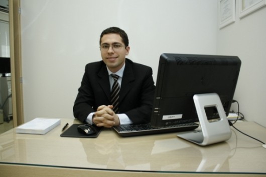 Dr. Marcello Duarte Vieira, médico da Clínica Sua Pele, de São José/SC