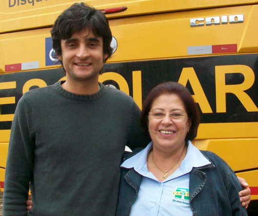 André Staehler, atual coordenador do Movimento Mundial da Paz e Mudança para o Sincronário das 13 Luas no Brasil, com a secretária de Educação de Canela, Marluce Fagundes