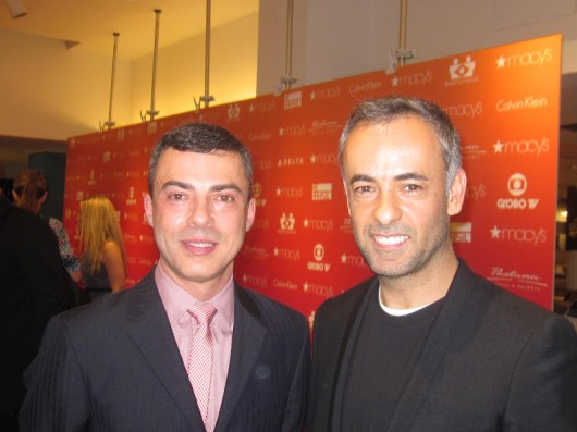 Marcus Vinicius Ribeiro, diretor da Brazilfoundation e o estilista mineiro do Calvin Klein, Francisco Costa