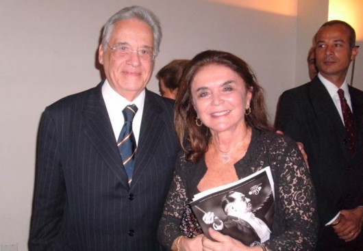 Distinguido, ex-presidente Fernando Henrique Cardoso e a viúva de Eleazar de Carvalho, Sonia Muniz 