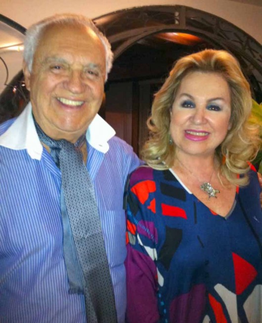 Aniversariante Gilberto Amaral e sua mulher, Mara Amaral