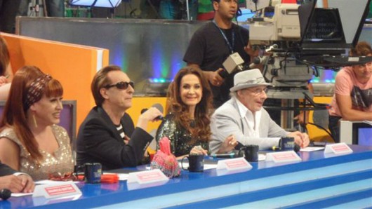 RATINHO PELO SBT Nany People, estilista Ronaldo Ésper; produtora de moda, Cláudia Métne e Arnaldo Sacomanni
