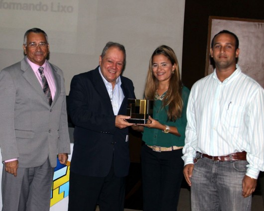 ALGÁS foi vencedora da categoria "Ambiente de Trabalho Seguro e Saudável" no Prêmio SESI de Qualidade no Trabalho 2012 