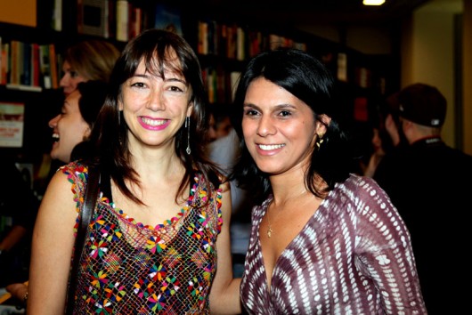 Selton Mello lança livro em São Paulo As amigas Fabiana Oliva e Nina Pandolfo