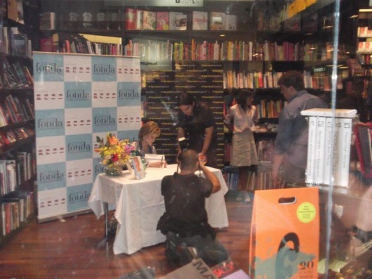 Jane Fonda lança livro em São Paulo A estrela norte-americana realiza sessão de autógrafos em São Paulo