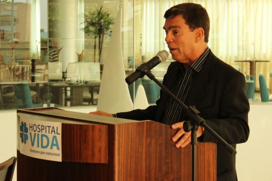 Lançamento Hospital Vida Dr. Miguel Arcanjo Barbosa, dir. técnico médico lança o Hospital Vida para a imprensa