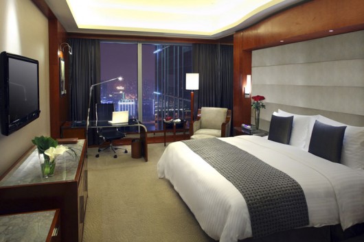 Meliá Hotels International e Greenland Group unem forças para expansão na China e Europa Gran Meliá Shanghai - Deluxe Bund View