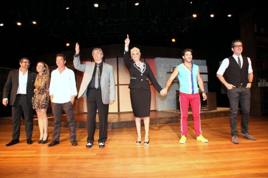 No Teatro Raul Cortez, a comédia "Divórcio!" Elenco da comédia "Divórcio!"