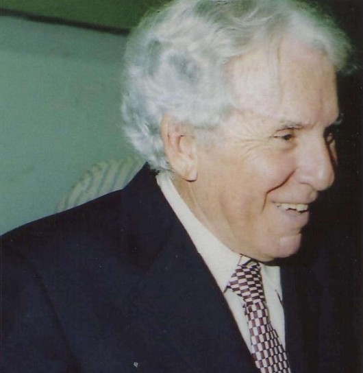 Editora Contexto lança "O Fenômeno Humano" de Agassiz de Almeida O escritor Agassiz de Almeida