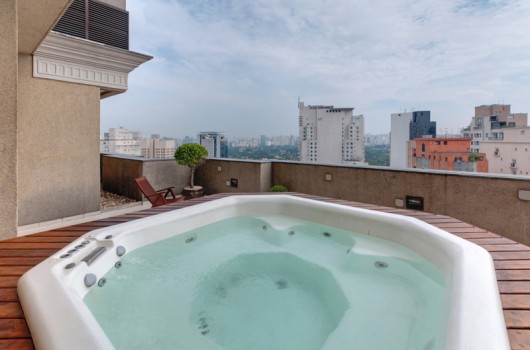 TRYP Jesuíno Arruda é uma charmosa opção de hospedagem em São Paulo Whirlpool Terrace