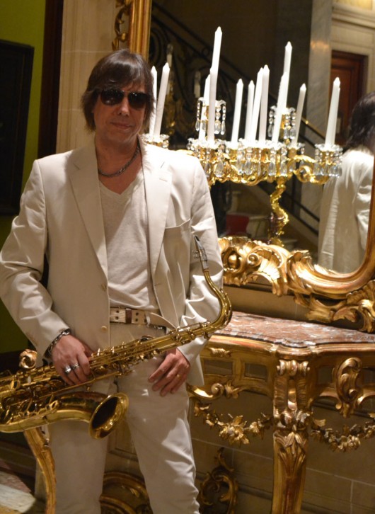 O Saxofonista Beto Saroldi na Casa de Arte & Cultura Julieta de Serpa Beto Saroldi