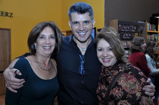 "Louca de Amor - Quase Surtada", no Teatro Eva Herz Vânia Tide, Anderson Bueno e Vânia Bastos