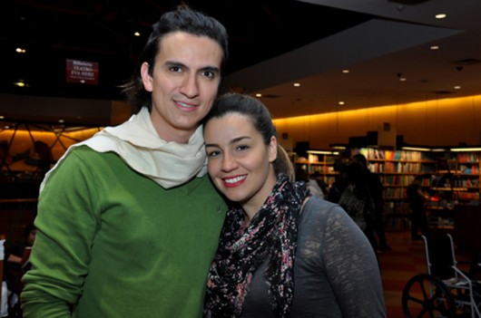 "Louca de Amor - Quase Surtada", no Teatro Eva Herz Victor Drummond e Evelyn Raposo