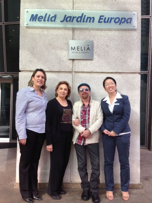 Eva Wilma e grande elenco realizam coletiva de imprensa no Meliá Jardim Europa Daniella Navega, gerente de vendas do Meliá Jardim Europa, Eva Wilma, atriz, Renato Borghi, diretor do espetáculo Azul Resplendor e Flavia Nishio, chefe de serviços do Meliá Jardim Europa