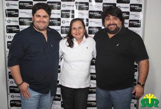 César Menotti e Fabiano na XXXVIII Expogua, em Guarapuava, Paraná Luzita Levy ladeada por César Menotti e Fabiano