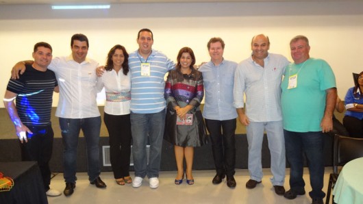 Agentes de viagens mineiros se encantam por Alagoas Autoridades do turismo alagoano em reunião