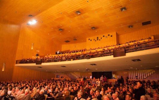 Em Nova York Metropolitan Of Art - The Grace Auditorium