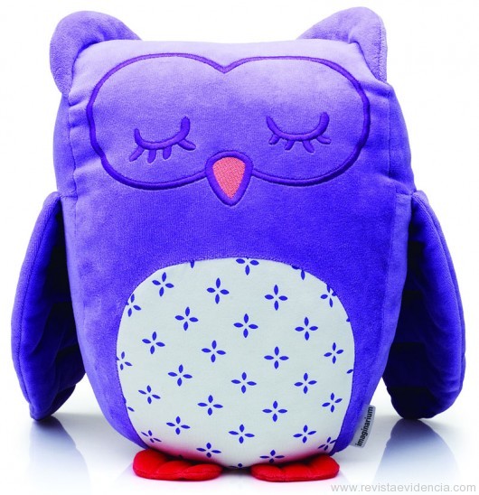 Surpreenda sua Mãe com presentes Imaginarium PARA A MAMÃE CORUJA: ALMOFADA MASSAGEADORA CORUJINHA Sua mãe vai adorar o momento de relax para os pés.