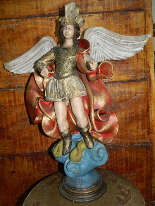 11 Dicas de PRESENTES PARA SUA MAMÃE Arcanjo Miguel de cerâmica, pintura a frio