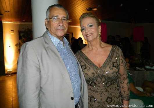 Geoberto Espírito Santo e Mádala Cristina Arecippo