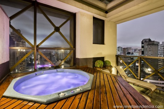 TRYP Itaim em São Paulo oferece suítes com cromoterapia Cromoterapia