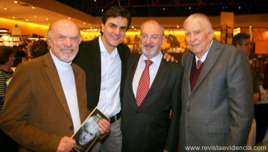 encontro de amigos, Julio Madalha com Gabriel Charlita e o presidente do tribunal de Justiça do Estado de São Paulo Jose Renato Nalini e o escritor Paulo Bonfim