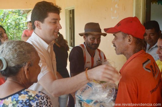 Prefeitura distribui alimentos arrecadados na Arena Maragogi