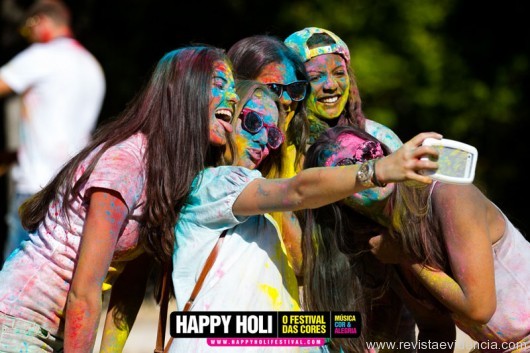 Happy Holi libera lote extra de ingressos