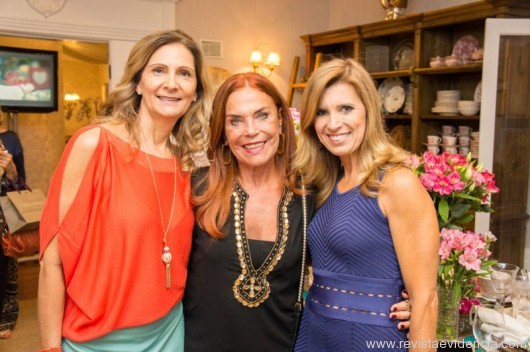 Silvia Paula de Almeida, Clara Monforte e Débora Henriques