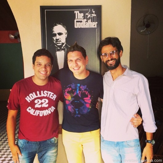 Promoter Wilton Rocha ladeado pelos sócios Tarcísio Pimentel e Fernando Peron