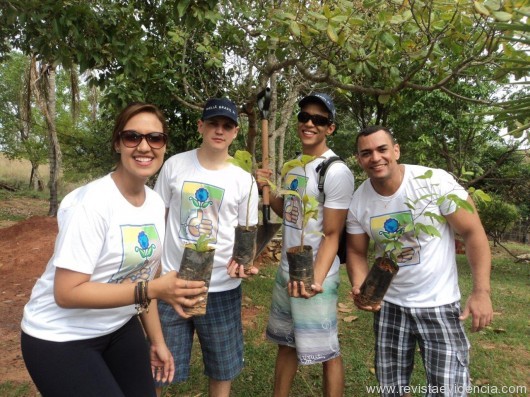 Meliá Brasil 21 realiza projeto ambiental “Adote uma Nascente 2014”