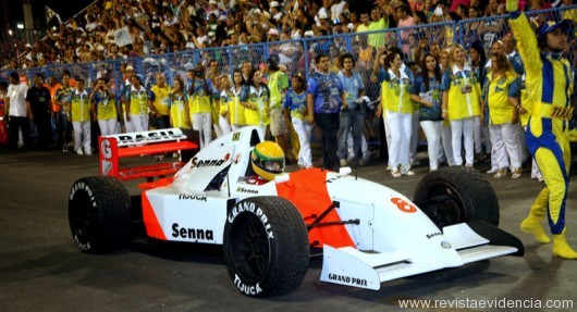 Campeã do Carnaval do Rio 2014, Unidos da Tijuca, no Abre Alas o Carro de Senna do Brasil na Sapucaí