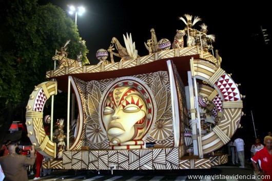 SAPUCAI PASSARELA DO SAMBA
