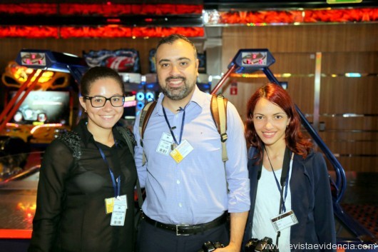 Jornalistas de diverso veículos de Turismo convidados como Larissa Cavalcante, repórter da Travel 3, o repórter do Mercado & Eventos Anderson Masetto e Karina Cedeño, repórter do Panrotas.