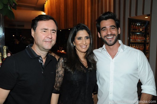 Jel e Karine Queiroz com Marlon Gama (Foto: Paulo Sousa)