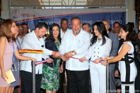 Em Cayo Coco no Hotel Meliá Jardines del Rei, aconteceu a 35a edição da Feira Internacional de Turismo de Cuba,cortando a fita da (OMT), Organização Mundial de Turismo, Carlos Vogeler, com a ministra do Turismo da Venezuela Marleny Contreras, o ministro de Turismo de Cuba Manuel Marrero e a Sub-Secretaria do ministério de Turismo Italiano Francesca Baracucci.