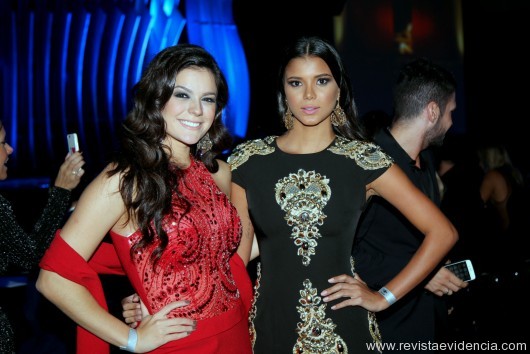 Presença na platéia das Miss Brasil 2014,  Melissa Gurgel e a Miss Brasil 2013,  Jacqueline Oliveira.