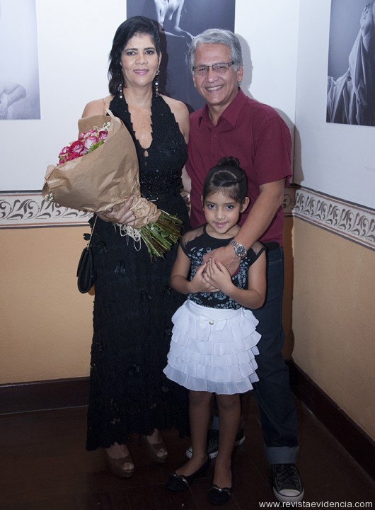 Hugo Taques, sua mulher, Dênia e sua filha Nicole