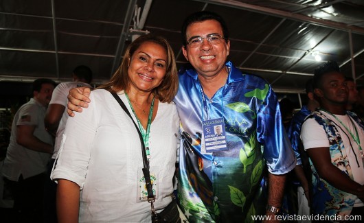 Os presidentes, da AMAZONASTUR, Oreni Braga e o do Boi Caprichoso Joilto Azedo com o Tema, “AMAZÔNIA”, consagrando-se Campeão do Festival Folclórico de Parintins de 2015