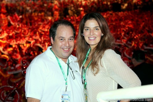 A ex-modelo Dijon a internacional Vanessa de Oliveira e o marido o empresário e assessor da Eletrobrás George Fauci.